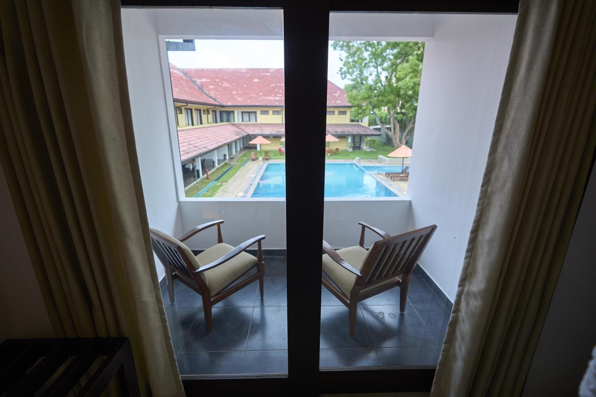 Rajarata Hotel Anuradhapura Luaran gambar