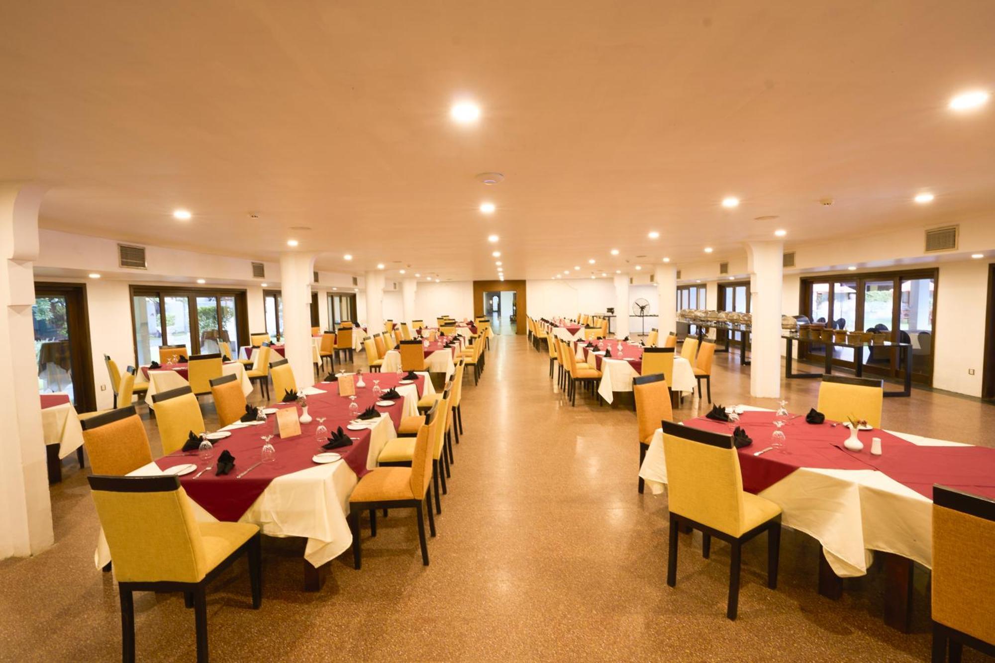 Rajarata Hotel Anuradhapura Luaran gambar