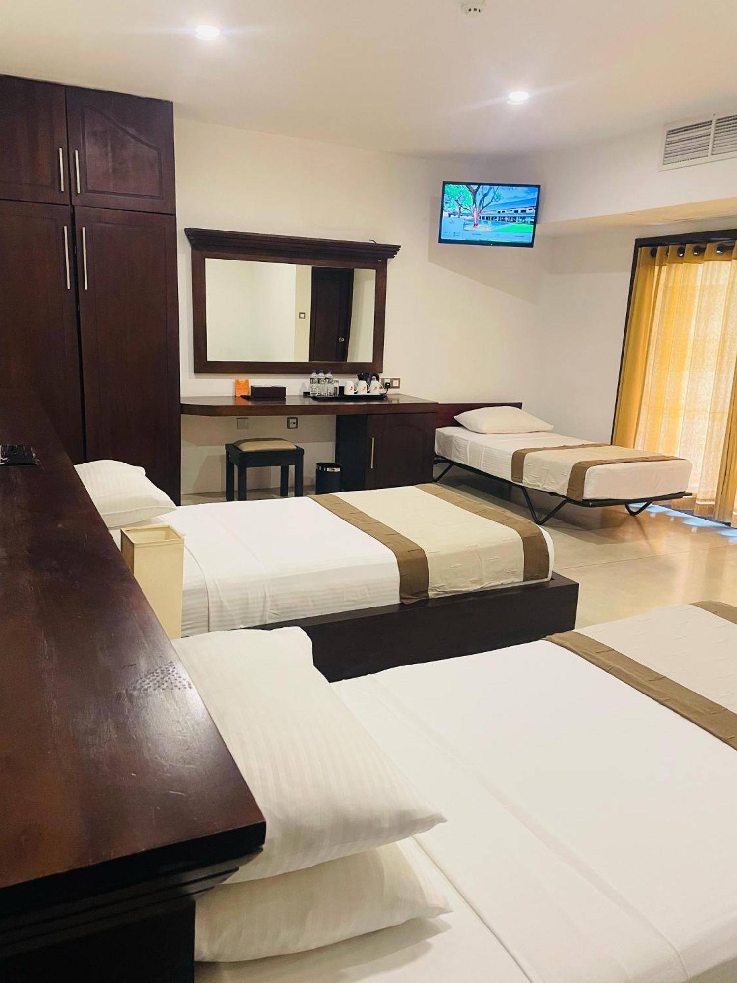 Rajarata Hotel Anuradhapura Luaran gambar