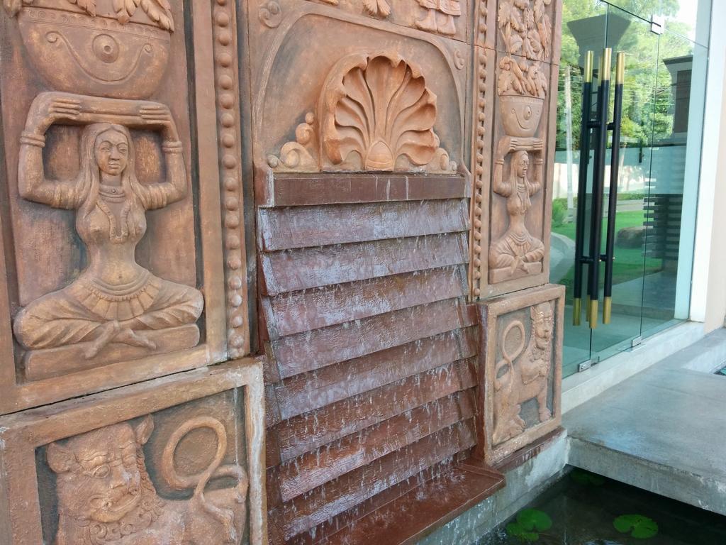 Rajarata Hotel Anuradhapura Luaran gambar