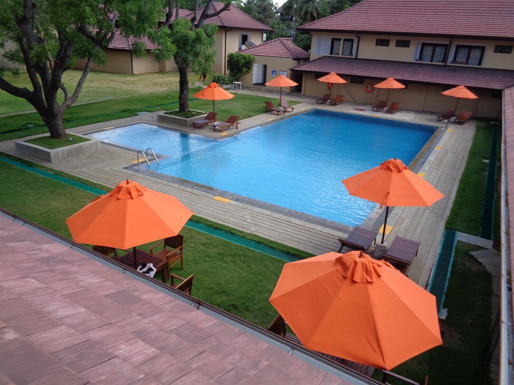 Rajarata Hotel Anuradhapura Luaran gambar