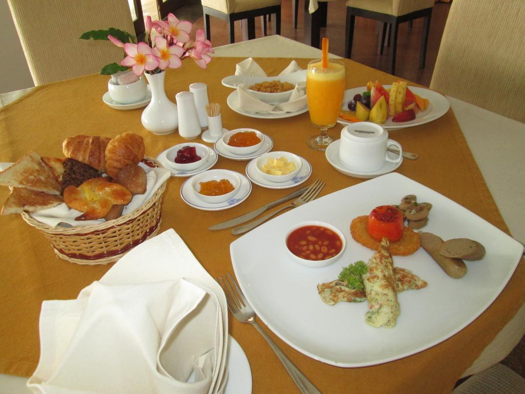 Rajarata Hotel Anuradhapura Luaran gambar